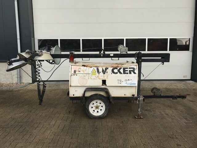 Wacker LTC4L Lombardini Diesel Mobiele light tower lichtmast aggregaat - Menara penerangan: gambar 1 Wacker LTC4L Lombardini Diesel Mobiele light tower lichtmast aggregaat - Menara penerangan: gambar 1