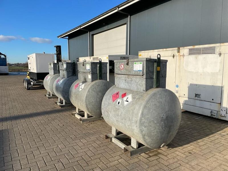 Dieseltank Rietberg 1000 liter Dieseltank Gegalvaniseerd IBC met keuring ! - Tangki penyimpanan: gambar 4 Dieseltank Rietberg 1000 liter Dieseltank Gegalvaniseerd IBC met keuring ! - Tangki penyimpanan: gambar 4