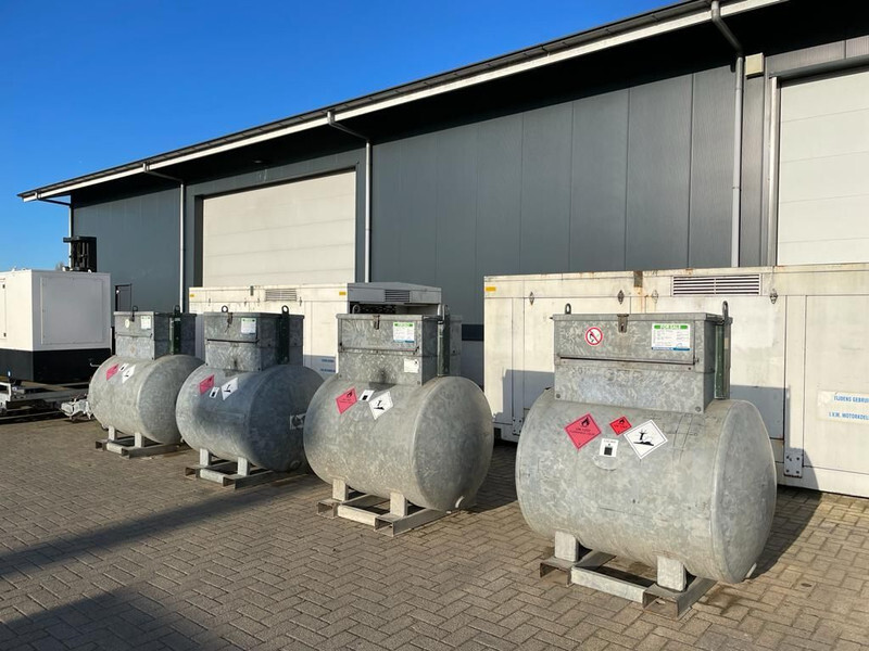 Dieseltank Rietberg 1000 liter Dieseltank Gegalvaniseerd IBC met keuring ! - Tangki penyimpanan: gambar 2 Dieseltank Rietberg 1000 liter Dieseltank Gegalvaniseerd IBC met keuring ! - Tangki penyimpanan: gambar 2
