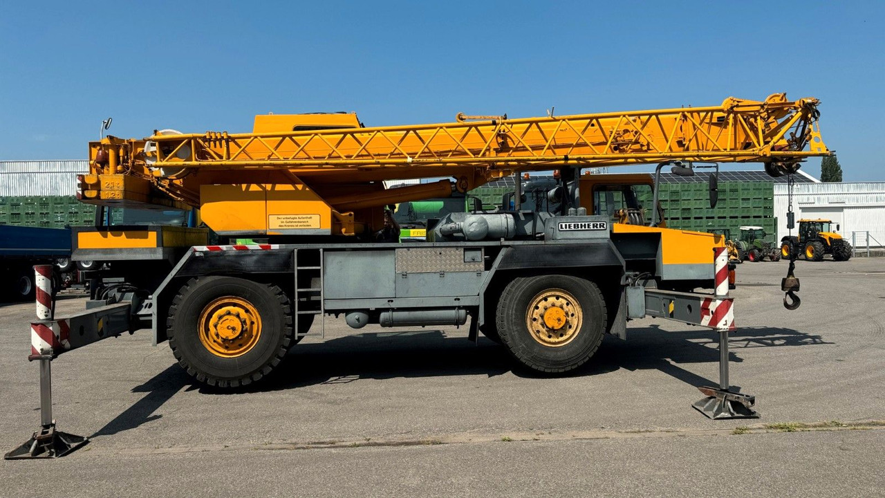 Liebherr LTM 1025 Mobilkran 40m Doppelklappspitze - Truk derek: gambar 4 Liebherr LTM 1025 Mobilkran 40m Doppelklappspitze - Truk derek: gambar 4