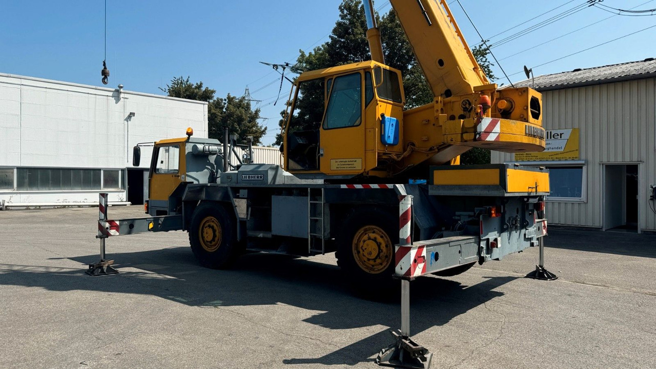 Liebherr LTM 1025 Mobilkran 40m Doppelklappspitze - Truk derek: gambar 5 Liebherr LTM 1025 Mobilkran 40m Doppelklappspitze - Truk derek: gambar 5