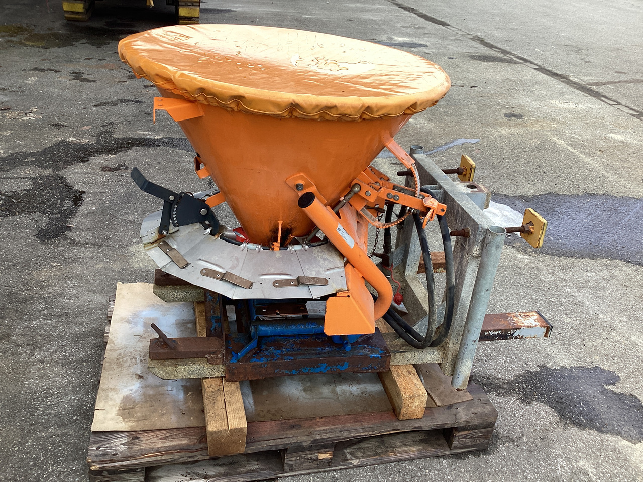 Rauch SA121R Typ4 - Penyebar pasir/ Garam: gambar 4 Rauch SA121R Typ4 - Penyebar pasir/ Garam: gambar 4