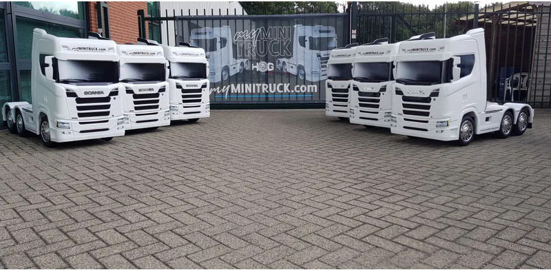 Scania 770ST V8 NGS SCANIA S770 - Tractor head: gambar 2 Scania 770ST V8 NGS SCANIA S770 - Tractor head: gambar 2