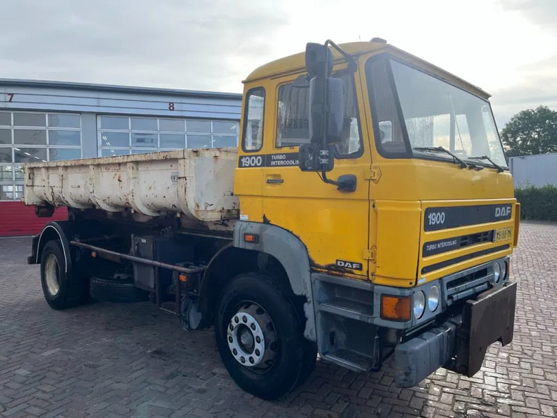 DAF 1900 F HAAKARM - Pengangkut kontainer/ Container truck: gambar 1 DAF 1900 F HAAKARM - Pengangkut kontainer/ Container truck: gambar 1