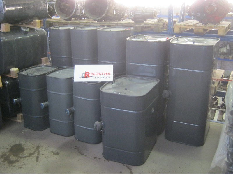 DAF Brandstoftanks voor LF - Tangki bahan bakar untuk Truk: gambar 1 DAF Brandstoftanks voor LF - Tangki bahan bakar untuk Truk: gambar 1