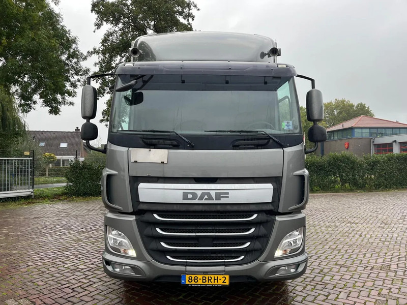 DAF CF 290 FA - Truk box: gambar 3 DAF CF 290 FA - Truk box: gambar 3