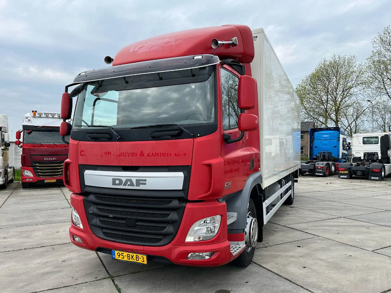 DAF CF 290 FA - Truk box: gambar 4 DAF CF 290 FA - Truk box: gambar 4