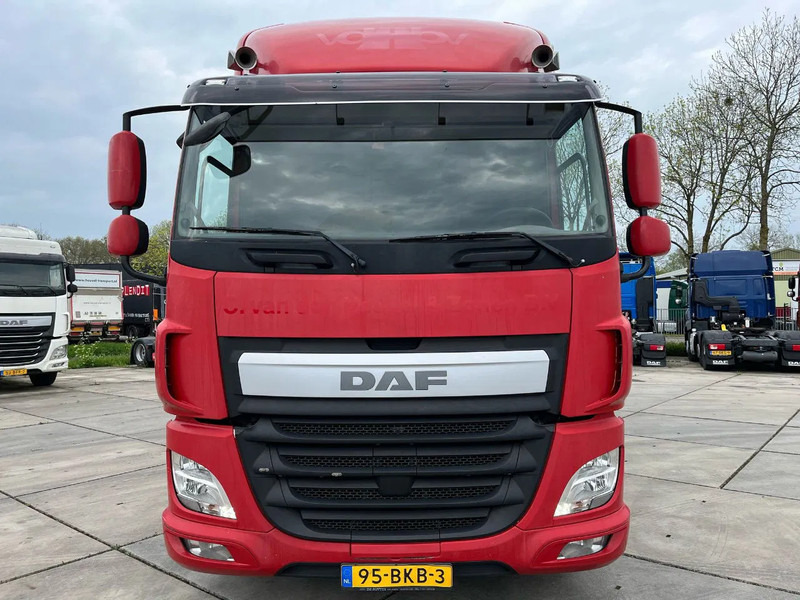 DAF CF 290 FA - Truk box: gambar 3 DAF CF 290 FA - Truk box: gambar 3