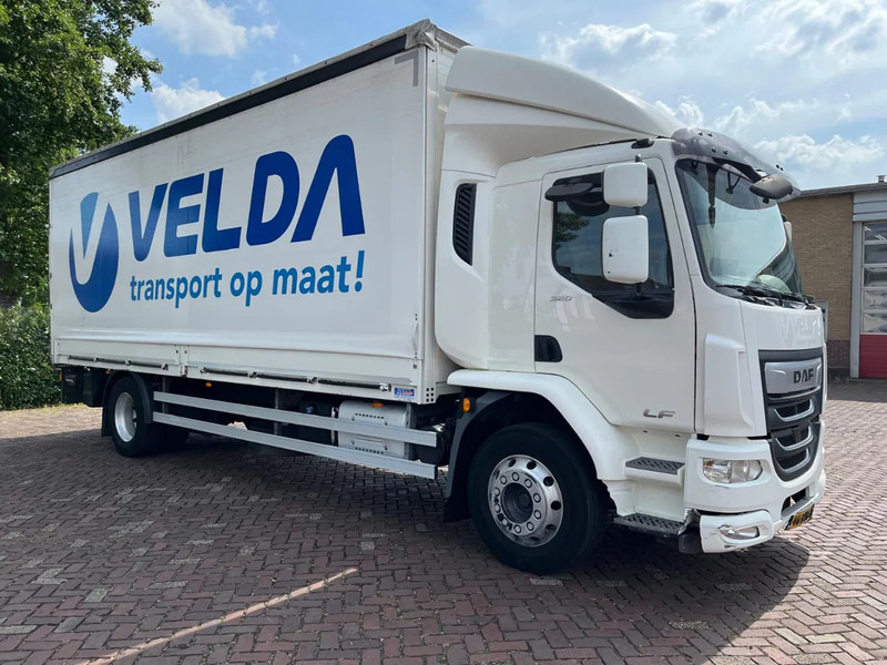 DAF CF 320 FA - Truk box: gambar 5 DAF CF 320 FA - Truk box: gambar 5