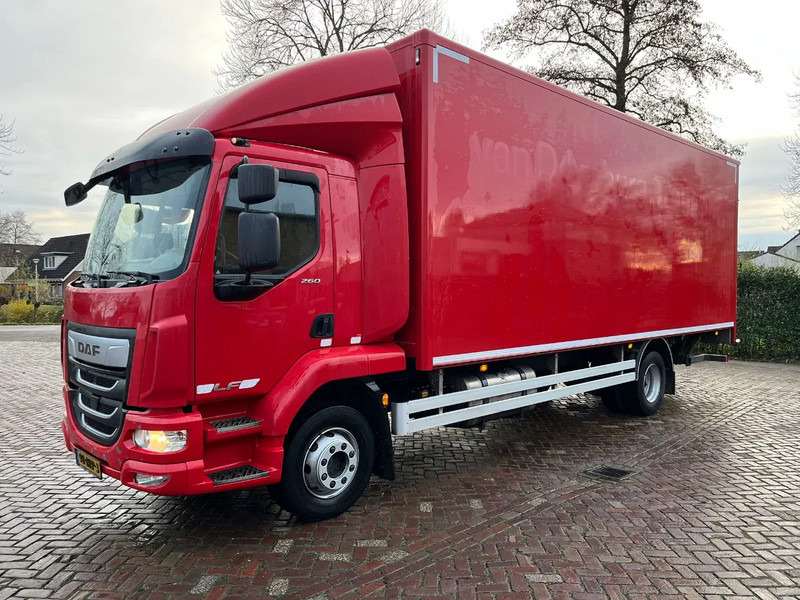 DAF LF 260 Fa - Truk box: gambar 1 DAF LF 260 Fa - Truk box: gambar 1