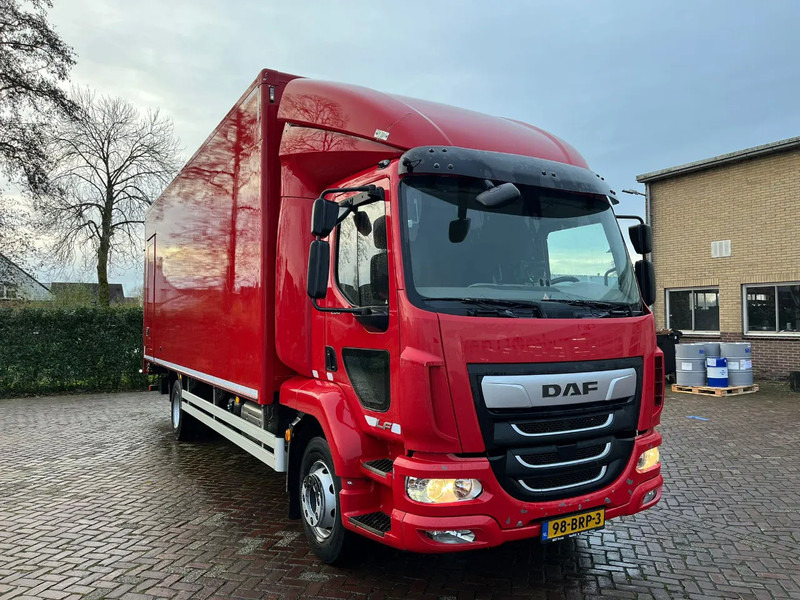 DAF LF 260 Fa - Truk box: gambar 4 DAF LF 260 Fa - Truk box: gambar 4