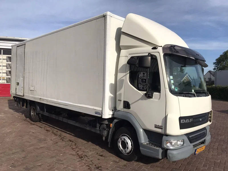 DAF LF 45 12.220 EURO 5 EEV - Truk box: gambar 1 DAF LF 45 12.220 EURO 5 EEV - Truk box: gambar 1