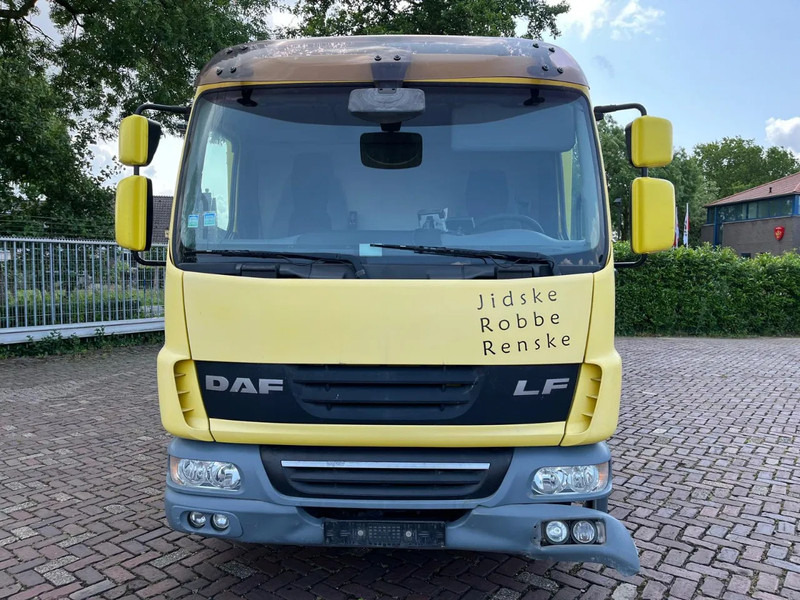 DAF LF 45 .180 - Truk box: gambar 4 DAF LF 45 .180 - Truk box: gambar 4