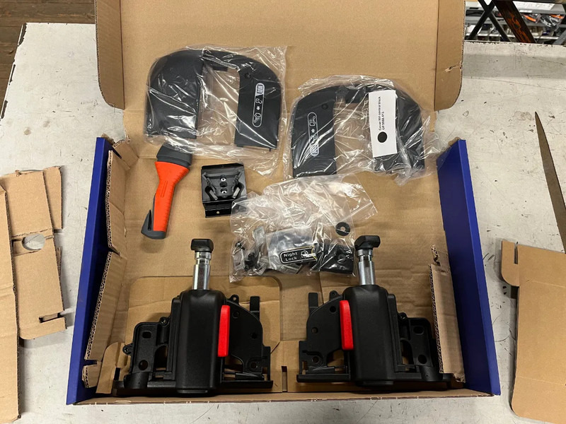 DAF Nightlock set XF106 - Pintu dan bagian untuk Truk: gambar 5 DAF Nightlock set XF106 - Pintu dan bagian untuk Truk: gambar 5