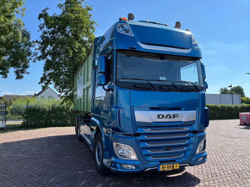 DAF XF 530 FAS - Pengangkut kontainer/ Container truck: gambar 2 DAF XF 530 FAS - Pengangkut kontainer/ Container truck: gambar 2