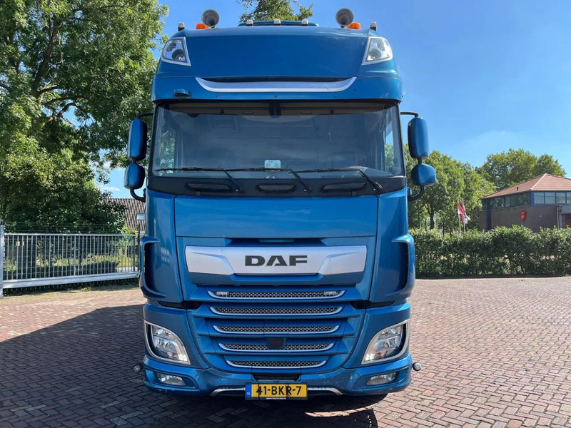 DAF XF 530 FAS - Truk pembawa sistem kabel: gambar 3 DAF XF 530 FAS - Truk pembawa sistem kabel: gambar 3