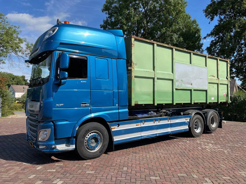 DAF XF 530 FAS - Pengangkut kontainer/ Container truck: gambar 1 DAF XF 530 FAS - Pengangkut kontainer/ Container truck: gambar 1