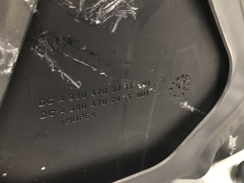 Mercedes-Benz Ad-blue tank met vlotter en steun - Tangki adBlue untuk Truk: gambar 5 Mercedes-Benz Ad-blue tank met vlotter en steun - Tangki adBlue untuk Truk: gambar 5