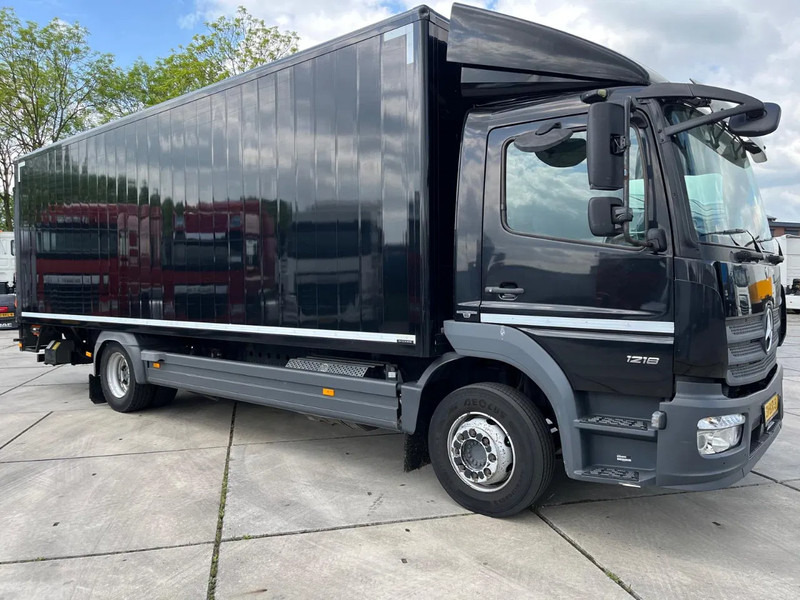 Mercedes-Benz Atego 1218 - Truk box: gambar 5 Mercedes-Benz Atego 1218 - Truk box: gambar 5