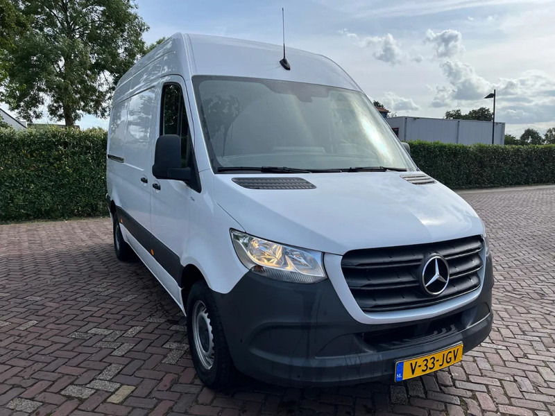 Mercedes-Benz Sprinter 317 1.9 CDI L2H1 - Van panel, Van kombi: gambar 4 Mercedes-Benz Sprinter 317 1.9 CDI L2H1 - Van panel, Van kombi: gambar 4