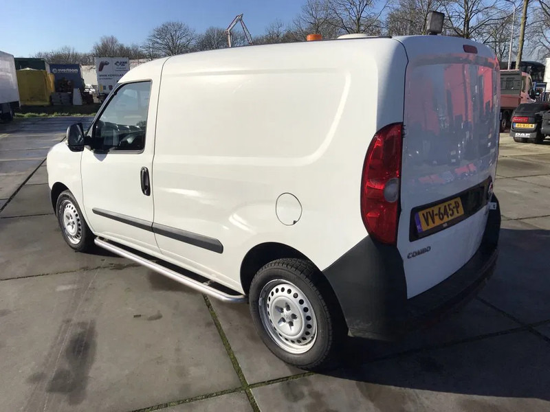 Opel Combo 1.6 CDTI - Van panel: gambar 5 Opel Combo 1.6 CDTI - Van panel: gambar 5