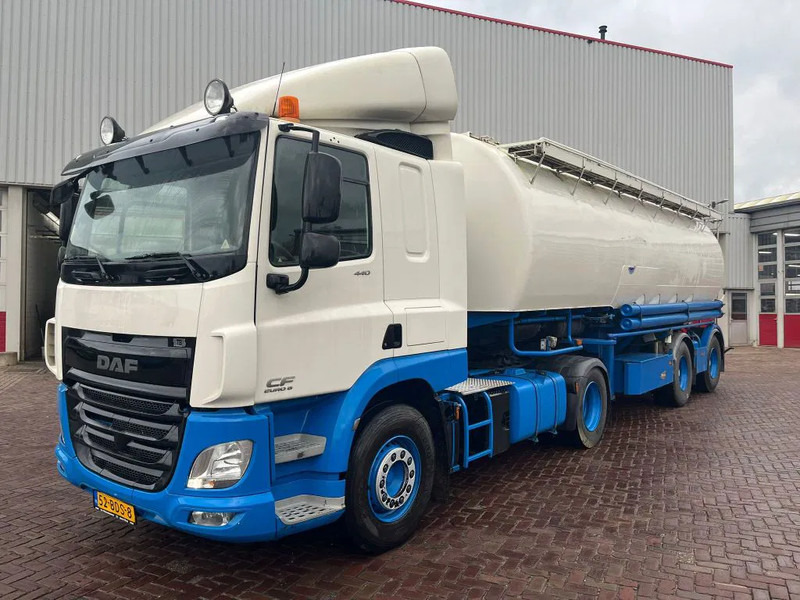 DAF CF 440 FT EURO 6 WITH BULK COMPRESSOR - Tractor head: gambar 3 DAF CF 440 FT EURO 6 WITH BULK COMPRESSOR - Tractor head: gambar 3