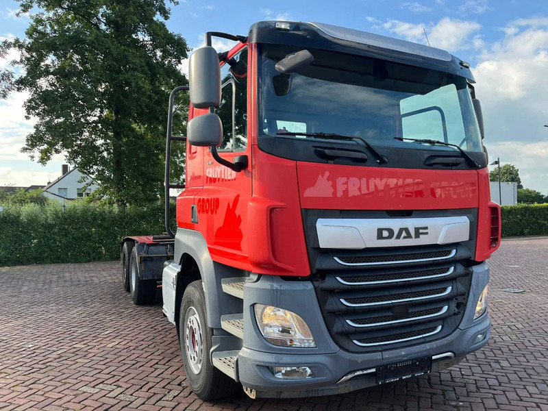 DAF CF 530 FAT intarder - Tractor head: gambar 4 DAF CF 530 FAT intarder - Tractor head: gambar 4
