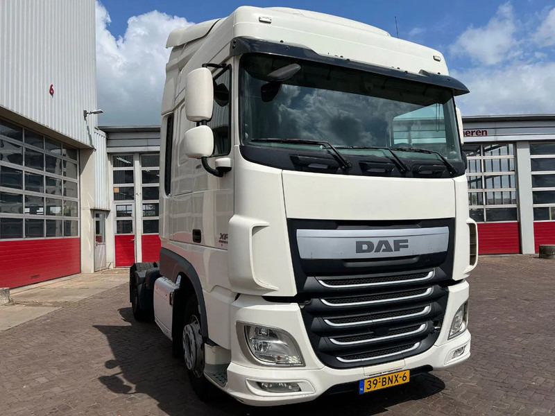 DAF XF 460 FT - Tractor head: gambar 2 DAF XF 460 FT - Tractor head: gambar 2