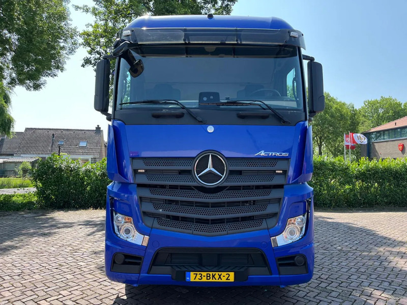 Mercedes-Benz Actros 1940 - Tractor head: gambar 3 Mercedes-Benz Actros 1940 - Tractor head: gambar 3