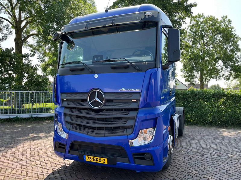 Mercedes-Benz Actros 1940 - Tractor head: gambar 2 Mercedes-Benz Actros 1940 - Tractor head: gambar 2