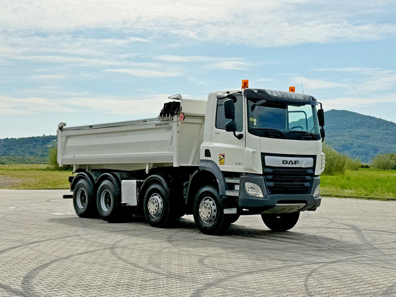 DAF CF 480 * Kipper 6,00 m + BORDMATIC/ 8x4 * TOP - Truk jungkit, Truk derek: gambar 2 DAF CF 480 * Kipper 6,00 m + BORDMATIC/ 8x4 * TOP - Truk jungkit, Truk derek: gambar 2