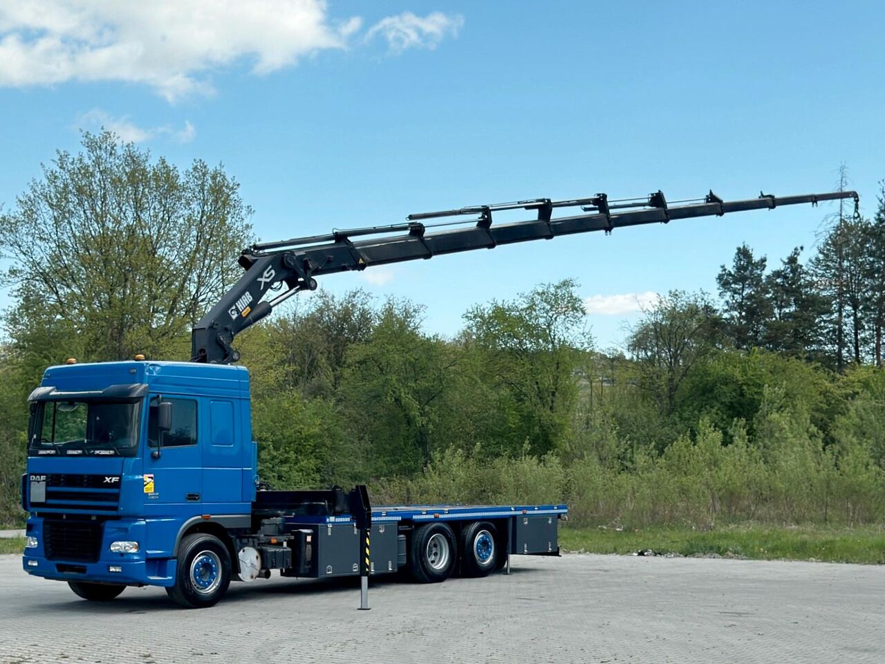DAF XF 95.480 * HIAB 422 E-7 HIDUO + FUNK * TOP - Truk derek, Truk flatbed: gambar 2 DAF XF 95.480 * HIAB 422 E-7 HIDUO + FUNK * TOP - Truk derek, Truk flatbed: gambar 2