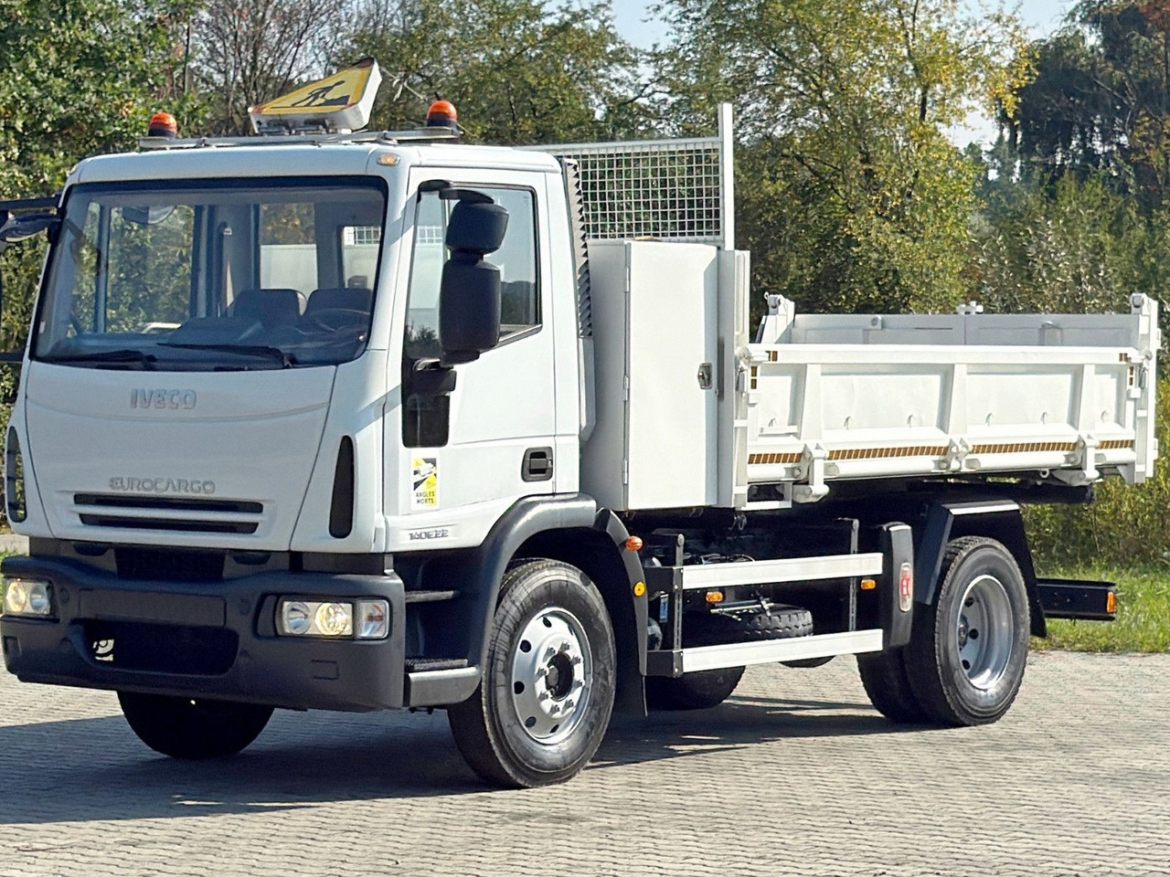 Iveco EUROCARGO 140E22* KIPPER 5,00 m* TOPZUSTAND - Truk jungkit: gambar 5 Iveco EUROCARGO 140E22* KIPPER 5,00 m* TOPZUSTAND - Truk jungkit: gambar 5