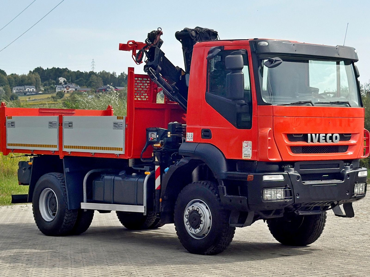 Iveco TRAKKER 190T36 * HIAB 111 ES-2 HIDUO * 4x4 * TOP - Truk derek: gambar 3 Iveco TRAKKER 190T36 * HIAB 111 ES-2 HIDUO * 4x4 * TOP - Truk derek: gambar 3