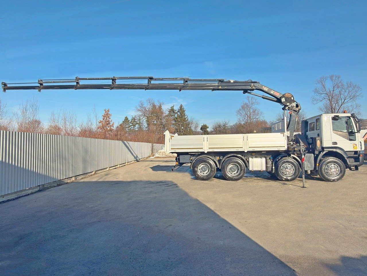 Iveco TRAKKER * HIAB 211 E - 6 HIDUO+ FUNK / 8x4 *TOP - Truk jungkit, Truk derek: gambar 5 Iveco TRAKKER * HIAB 211 E - 6 HIDUO+ FUNK / 8x4 *TOP - Truk jungkit, Truk derek: gambar 5