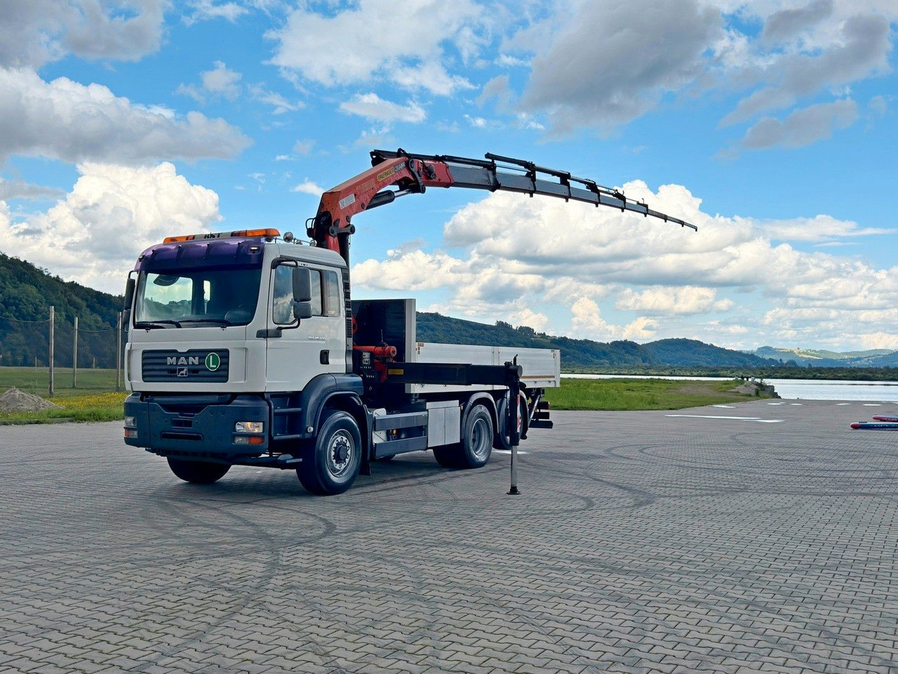 MAN TGA 26.430 Pritsche 5,50m + KRAN+ FUNK/6-4H2 MAN TGA 26.430 * PK 23002 + FUNK/6-4H2 - Truk derek: gambar 2 MAN TGA 26.430 Pritsche 5,50m + KRAN+ FUNK/6-4H2 MAN TGA 26.430 * PK 23002 + FUNK/6-4H2 - Truk derek: gambar 2