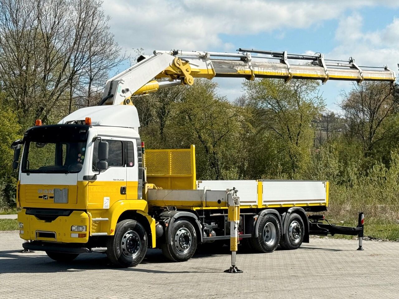 MAN TGA 35.440 * HIAB 700 - 5 + FUNK / 8x2 * TOP - Truk derek, Truk flatbed: gambar 2 MAN TGA 35.440 * HIAB 700 - 5 + FUNK / 8x2 * TOP - Truk derek, Truk flatbed: gambar 2