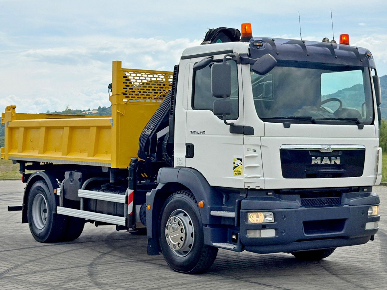 MAN TGM 18.340* KIPPER 4,05m*HIAB 111 B-2 HIDUO/FUNK - Truk jungkit, Truk derek: gambar 4 MAN TGM 18.340* KIPPER 4,05m*HIAB 111 B-2 HIDUO/FUNK - Truk jungkit, Truk derek: gambar 4