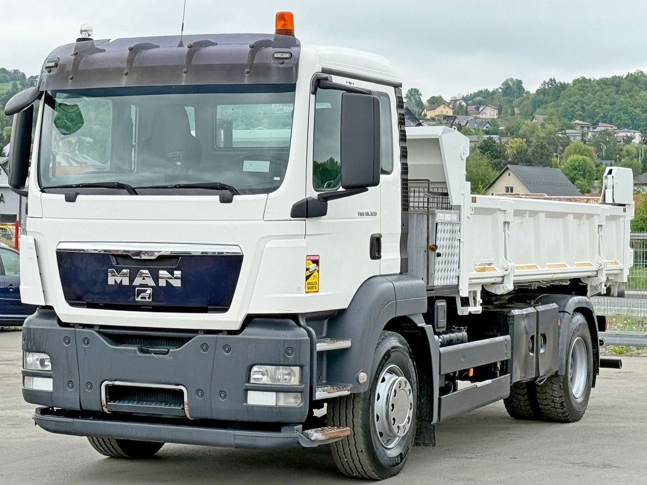 Truk jungkit, Truk derek MAN TGS 18.320 * KIPPER 4,95m + BORDMATIC*TOPZUSTAND: gambar 6