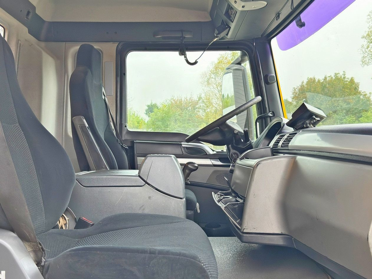 Truk jungkit, Truk derek MAN TGS 26.440 * Kipper 5,20m+BORDMATIC * 6x6 * TOP: gambar 10 Truk jungkit, Truk derek MAN TGS 26.440 * Kipper 5,20m+BORDMATIC * 6x6 * TOP: gambar 10