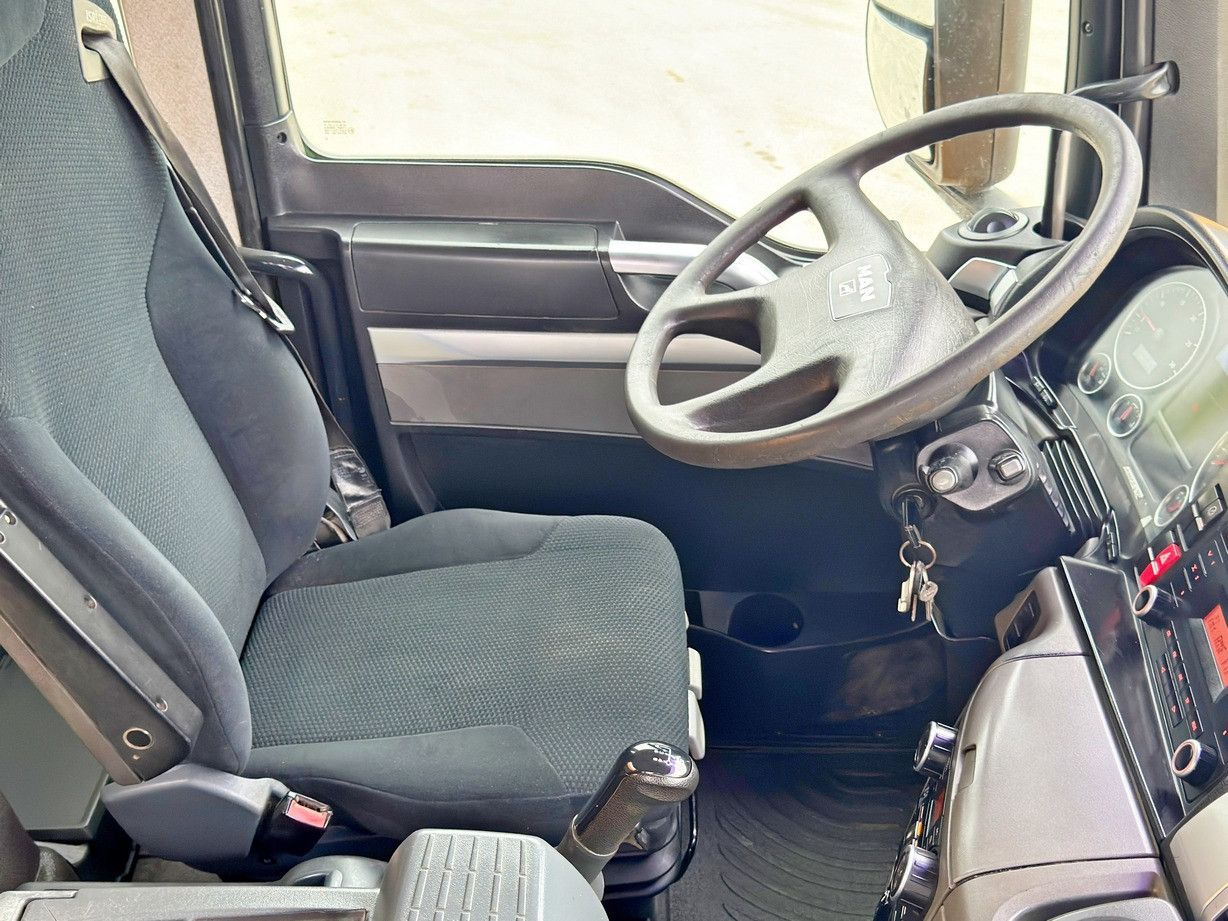 Truk jungkit, Truk derek MAN TGS 26.440 * Kipper 5,20m+BORDMATIC * 6x6 * TOP: gambar 11 Truk jungkit, Truk derek MAN TGS 26.440 * Kipper 5,20m+BORDMATIC * 6x6 * TOP: gambar 11