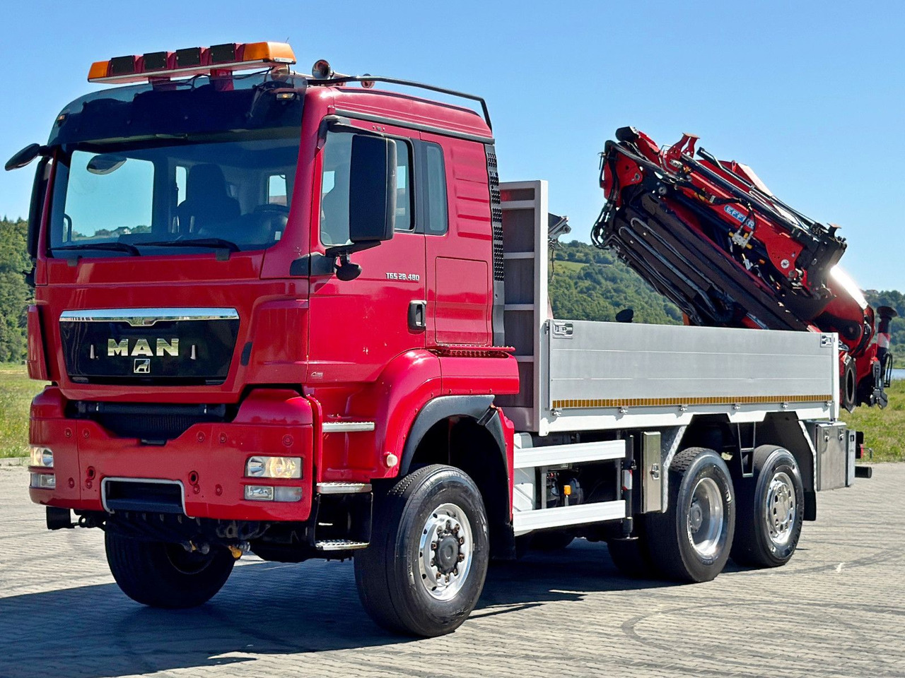 MAN TGS 28.480 * EFFER 255/5S + JIB 3S + FUNK * TOP - Truk derek: gambar 3 MAN TGS 28.480 * EFFER 255/5S + JIB 3S + FUNK * TOP - Truk derek: gambar 3
