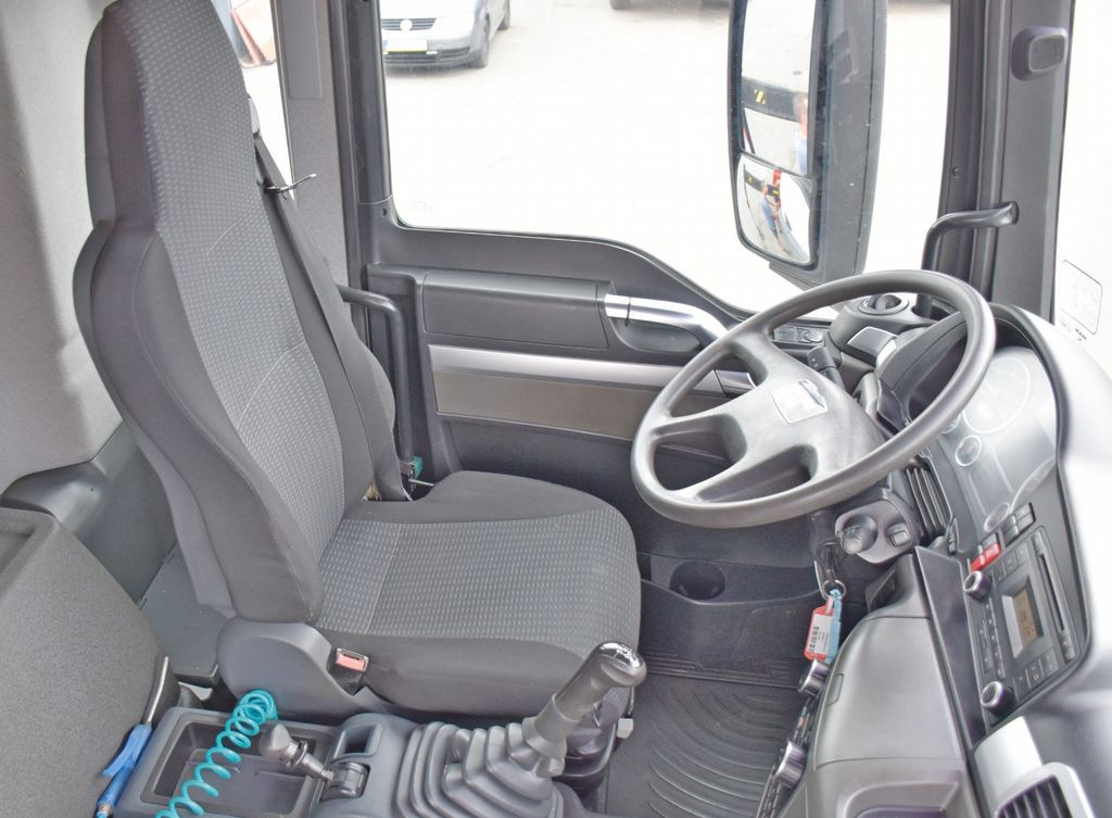 Truk derek, Truk jungkit MAN TGS 33.360*KIPPER 6,40m *PK 15500 * 6x4: gambar 12