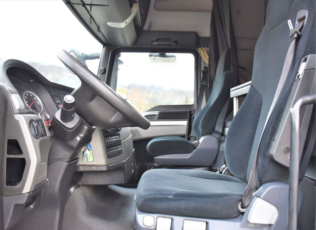 MAN TGX 18.440 Fahrgestell 7,00m + Anhänger 6,90m MAN TGX 18.440 Fahrgestell 7,00m + Anhänger 6,90m - Truk sasis, Truk derek: gambar 5 MAN TGX 18.440 Fahrgestell 7,00m + Anhänger 6,90m MAN TGX 18.440 Fahrgestell 7,00m + Anhänger 6,90m - Truk sasis, Truk derek: gambar 5