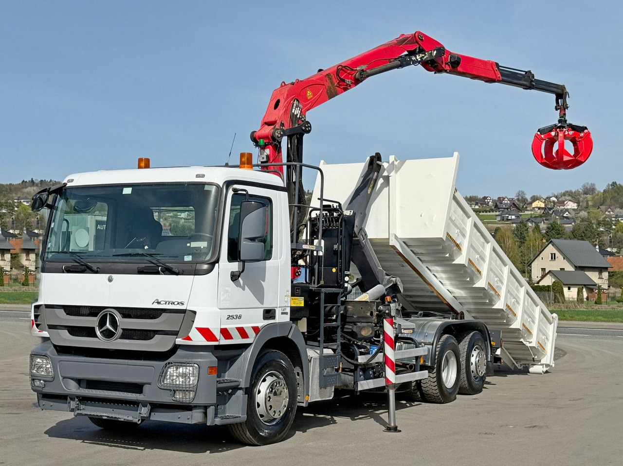 Mercedes-Benz ACTROS 2536 * Abrollkipper + EPSILON Q150Z82 - Hook lift: gambar 2 Mercedes-Benz ACTROS 2536 * Abrollkipper + EPSILON Q150Z82 - Hook lift: gambar 2