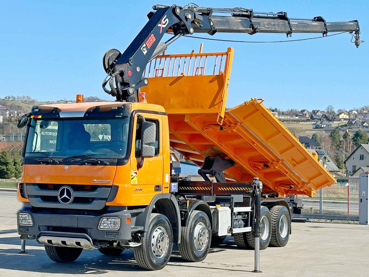 Mercedes-Benz ACTROS 3241 * HIAB 322 EP-4 HIDUO + FUNK / 8x4 - Truk jungkit, Truk derek: gambar 3 Mercedes-Benz ACTROS 3241 * HIAB 322 EP-4 HIDUO + FUNK / 8x4 - Truk jungkit, Truk derek: gambar 3