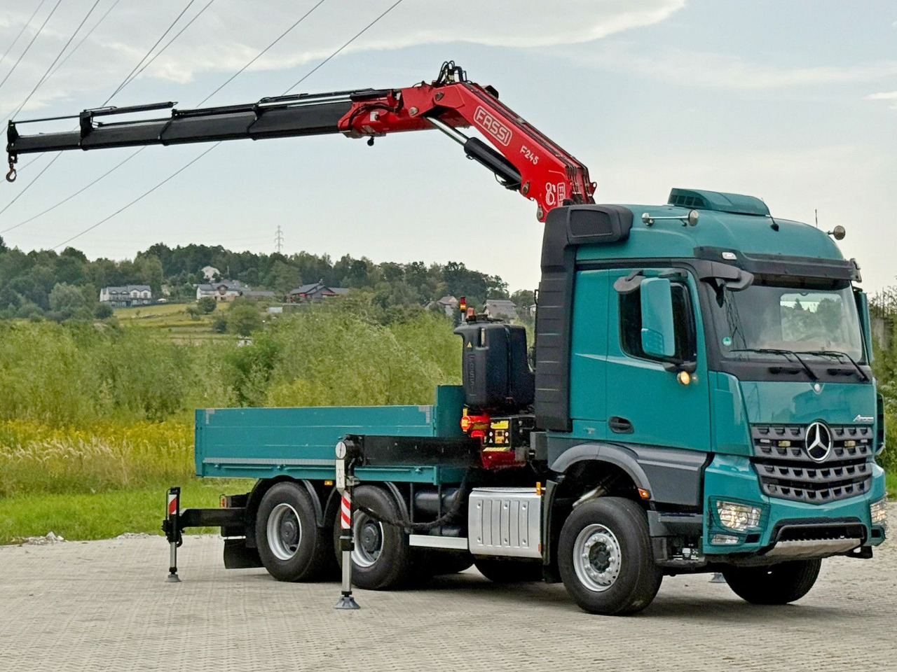 Mercedes-Benz AROCS 2548* FASSI F245A.0.24 E + FUNK / 6x4 *TOP - Truk derek: gambar 2 Mercedes-Benz AROCS 2548* FASSI F245A.0.24 E + FUNK / 6x4 *TOP - Truk derek: gambar 2