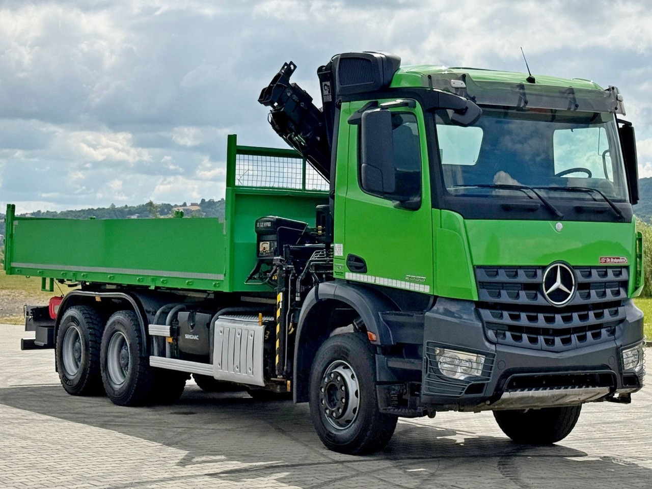 Mercedes-Benz AROCS 2636 * HIAB 122 ES - 3 HIPRO * 6x4 - Truk derek: gambar 4 Mercedes-Benz AROCS 2636 * HIAB 122 ES - 3 HIPRO * 6x4 - Truk derek: gambar 4