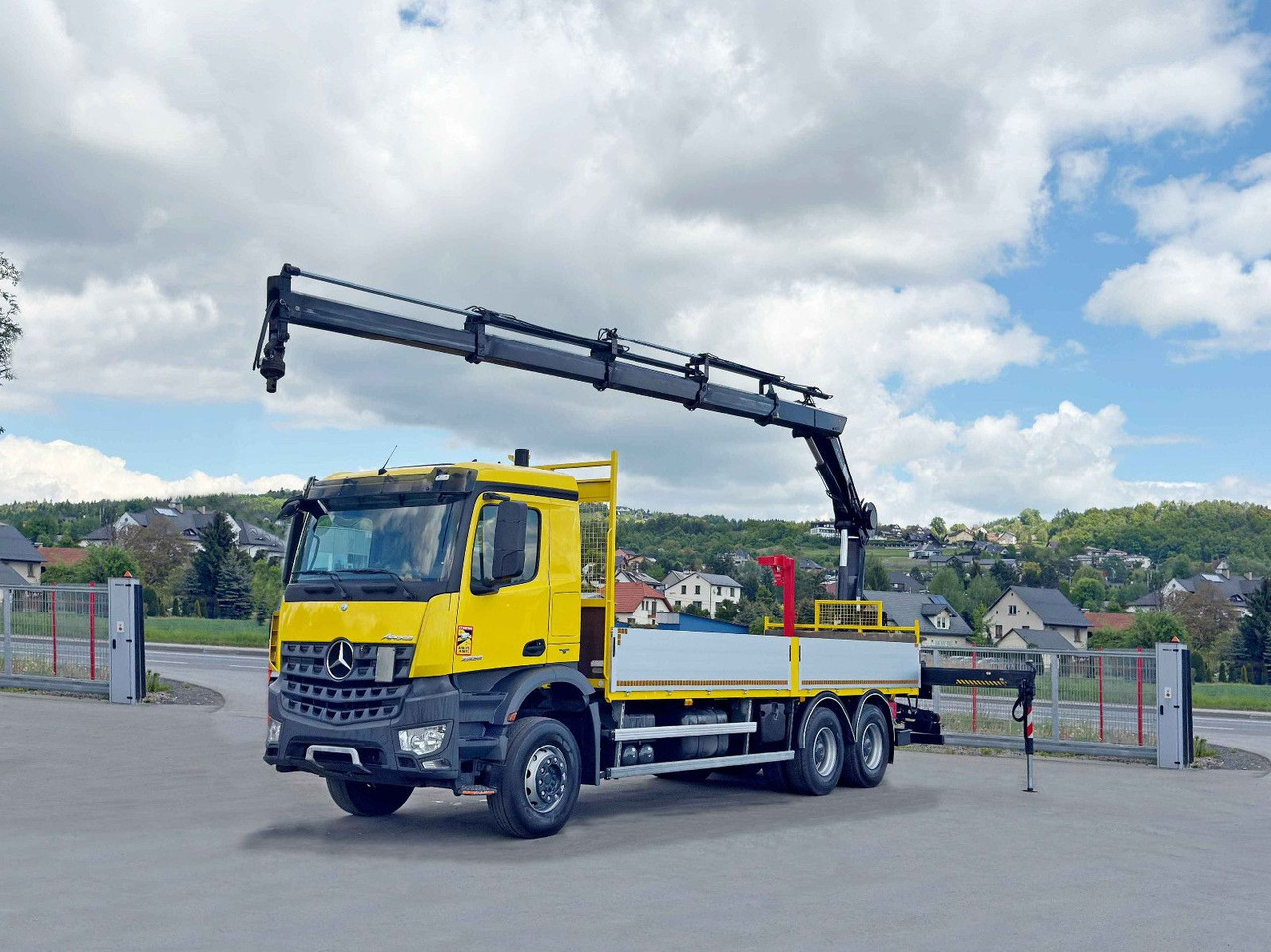 Mercedes-Benz AROCS 2636 *HIAB 166 D-4 HIDUO + FUNK* 6x4 - Truk derek: gambar 2 Mercedes-Benz AROCS 2636 *HIAB 166 D-4 HIDUO + FUNK* 6x4 - Truk derek: gambar 2