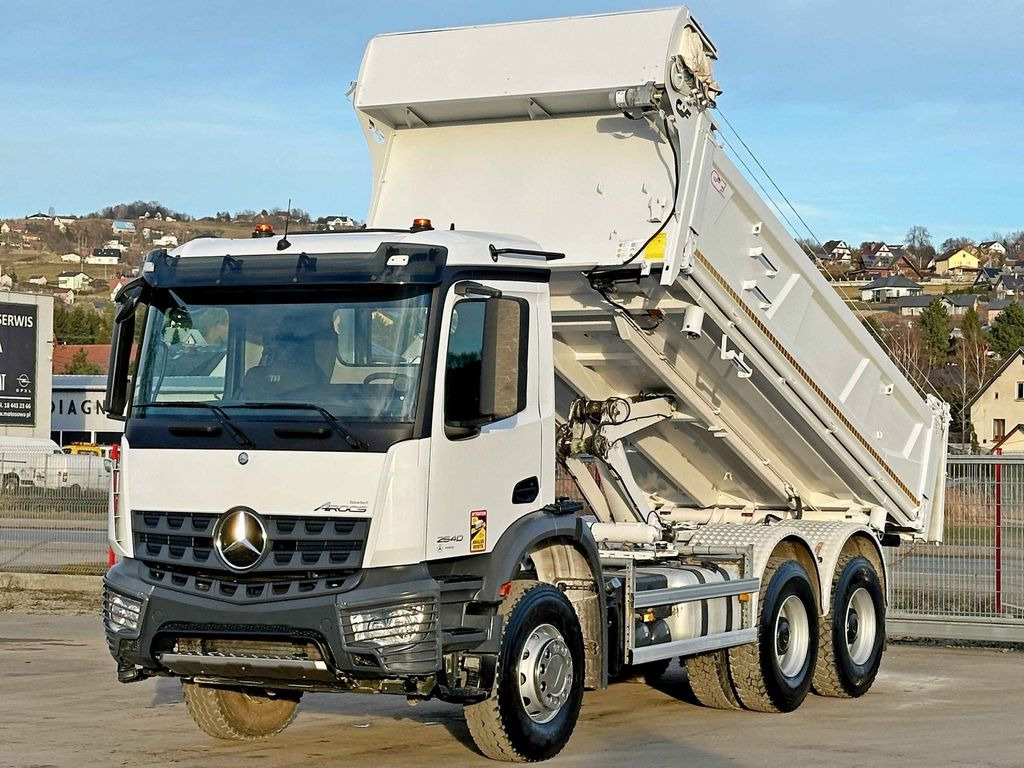 Mercedes-Benz AROCS 3240* KIPPER 5,10 + BORDMATIC / 6x4 - Truk jungkit: gambar 2 Mercedes-Benz AROCS 3240* KIPPER 5,10 + BORDMATIC / 6x4 - Truk jungkit: gambar 2